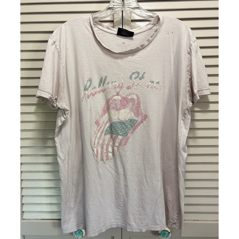 The Rolling Stones  American Flag Graphic Logo Size XL Cream/Pink Round‎ T-Shirt